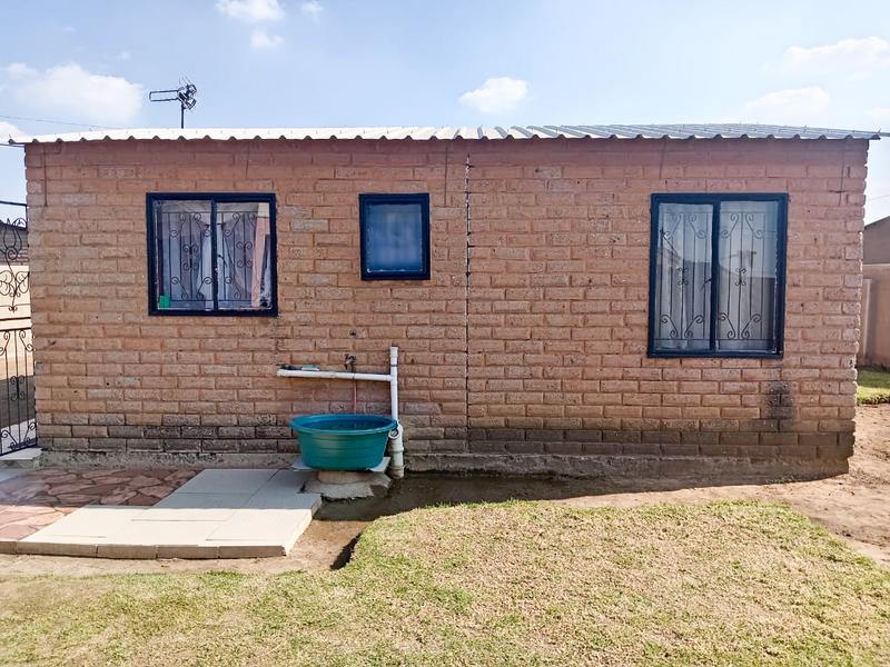2 Bedroom Property for Sale in Zamdela Free State